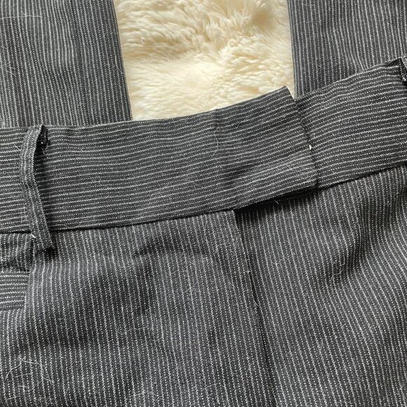 Y2K Low-Rise Black Pinstripe Pants - Picture 4 of 4